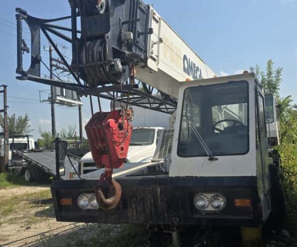 P&H OMEGA 3116 30 TONS ROUGH TERRAIN CRANE 014