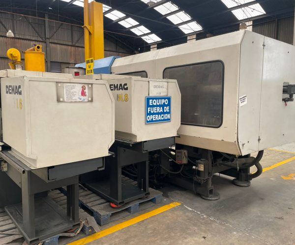 PLASTIC INJECTION MOLDING MACHINES MULTIPLE UNITS 015