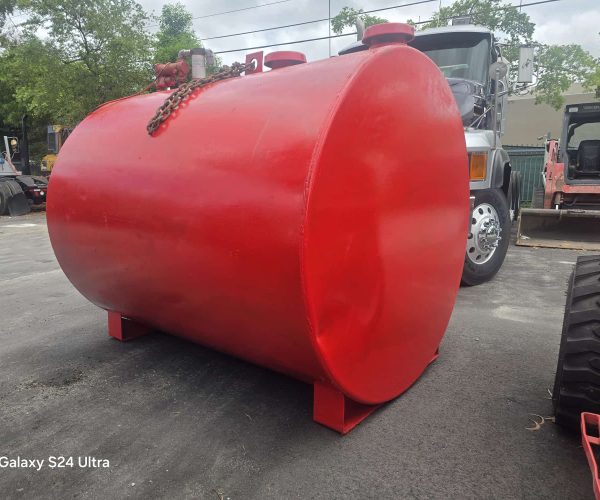 STATIONARY STEEL FUEL TANK 1.000 GALLONS WITH PUMP INCLUDED 003